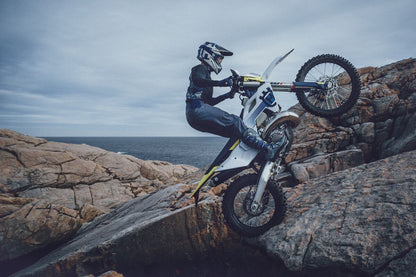 Husqvarna TE 250 | 2024: Lựa Chọn Số Một Cho Các Tay Đua Enduro - MÔTÔ ĐỊA HÌNH