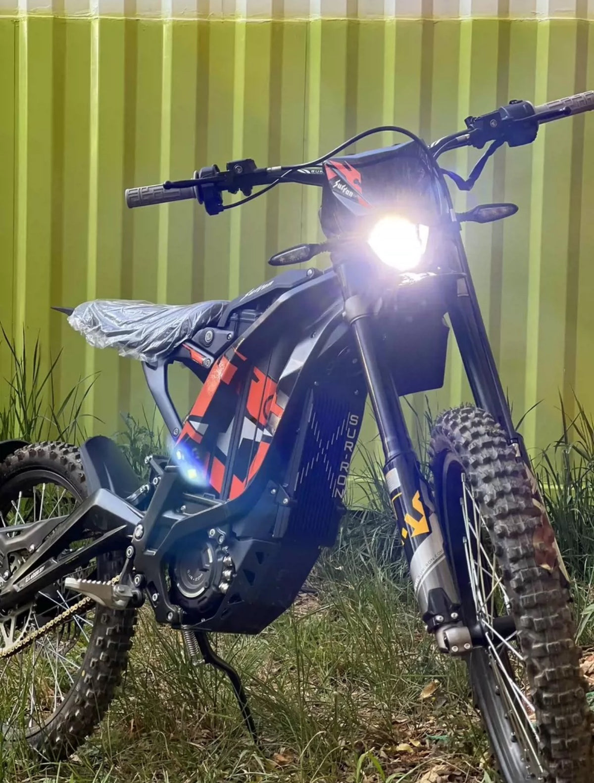 Khám Phá Sức Hút Của Sur-Ron Light Bee X 2024: Điện Năng Tối Ưu Cho Địa Hình - MÔTÔ ĐỊA HÌNH